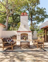 Spanish Style House In Dallas Town