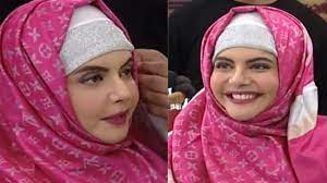 slams nida yasir for mocking hijab