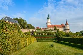 Situated in nove mesto nad metuji, this vacation home is within 9 mi (15 km) of old baroque town hall, new town hall, and nachod tourist information centre. Stockfotos Nove Mesto Nad Metuji Bilder Stockfotografie Nove Mesto Nad Metuji Lizenzfreie Fotos Depositphotos