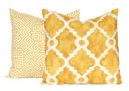 yellow gold pillows top ers 59