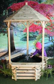 Softwood Wishing Well With Fountain