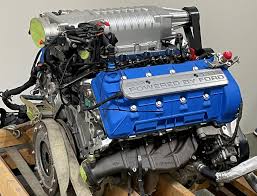 a first generation ford gt v8 engine