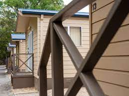 windsor gardens caravan park au 82