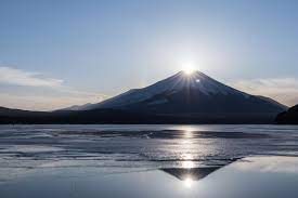 ダイヤモンド富士 | 特集 | 山中湖観光協会 公式ホームページ