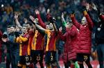 <b>Galatasaray</b> clinch...