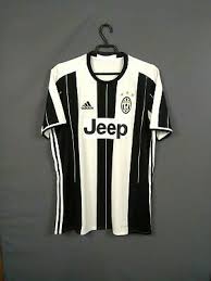 Made for fans, it has a slightly looser cut than the one the players wear on match days. Adidas Men S 2019 20 Juve Juventus 3rd Stadium Soccer Jersey Aero Blue Dw5471 Sporting Goods Men S Soccer Clothing Romeinformation It