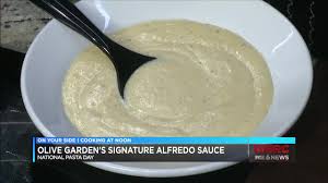 olive garden s signature alfredo sauce