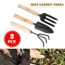 idh mini gardening tool set