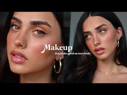 a makeup look that looks good on