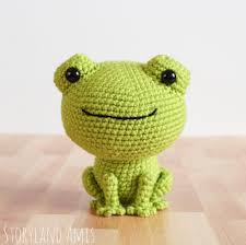 learn how to crochet ribbert the frog