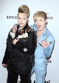 Jedward was born on october 16, 1991 in dublin, ireland. Piers Morgan Embroiled In Twitter Spat With Jedward As He Brands Them Talentless Clowns Mirror Online