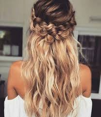 Mixing the style and size of the braids is even better. Picture Of Half Updo With Loose Hair And A Braid