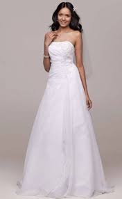 New Davids Bridal Wedding Gown V9409 Size 8 In Wedding