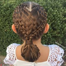 Like no joke lucky if i brush it everyday i know gross. Fancy Hair Braids On Little Girl Amaze Social Media 3 Chinadaily Com Cn