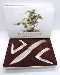 Good/like new (item appear good/like new in open box/includes 3 knife slots & 3 knives/other pieces may be missing). Winchester 2005 Limited Edition 3 Knife Set In Tin Dec 01 2019 Imperial Auction In Fl