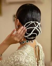 20 pearl adorned bridal hairstyles