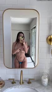 Big Tits Models