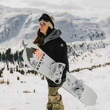 Snowboarding for girls is not the same as for guys. With Use Of Only One Arm A Snowboarder Speeds To Success The New York Times