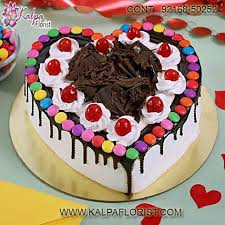 Fluffy two layer cake, stuffed with whipped cream and fresh strawberries. Valentine S Day Heart Cake Kalpa Florist