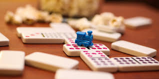 The Best Mexican Train Dominoes Sets - Bar Games 101