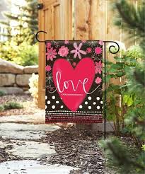 Valentine Love Garden Flag I Americas