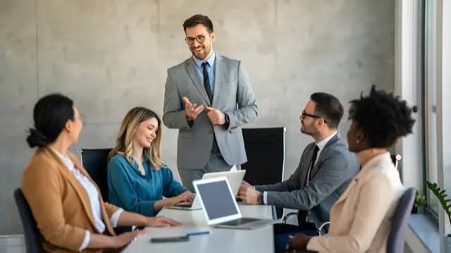 Step-by-Step Guide to Team Management Used by Top Companies - New Caps Business