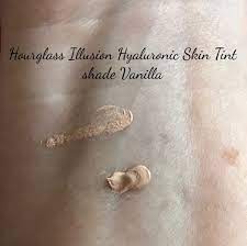 hourgl illusion hyaluronic skin tint