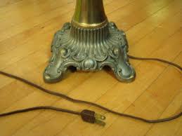 Identifying A Kerosene Lamp All About Antiques