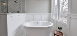 The tub is made of strong fiberglass that is a snap to clean. 7 Best Standard Kohler Bathtubs Dimensions 2021 Reviews Home Remodeling Contractors Sebring Design Build
