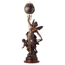 Französische swinger-Uhr (mystery) von Auguste Moreau im Angebot bei 1stDibs