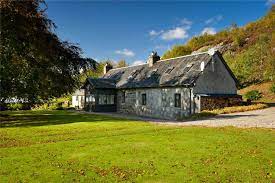 Schottisches spukschloss birkwood castle steht zum verkauf. Savills Eigentum Zur Verkaufen In Fort William Highland Schottland