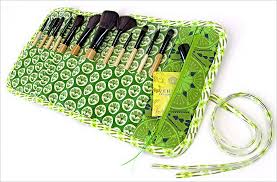 makeup brush roll up case with zippered