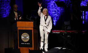 tanya tucker inducted into country