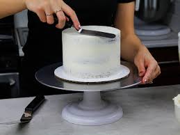 how to frost a cake smoothly step by