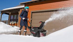 Snow Blower Buying Guide Briggs Stratton