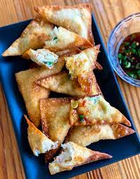 crab rangoons with sweet and y
