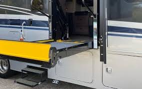6 best handicap accessible rvs and
