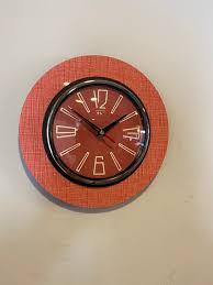 Pressure Laminate Wall Clock