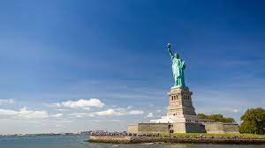 photos of the statue of liberty