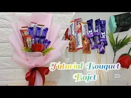 Mudah dan bisa dibuat sendiri dirumah kan ? Tutorial Bouquet Bajet Easy Wrapping Chocolate Bouquet Youtube Chocolate Bouquet Diy Chocolate Bouquet Valentines Candy Bouquet