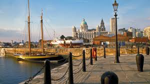 Glastürme neben altbauten, parks und. Kulturhauptstadt Liverpool Eine Stadt Im Ohr Der Ganzen Welt Welt