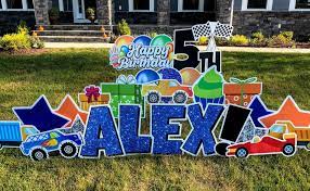 Card my yard's yard greeting rental service makes your birthday, graduation, anniversary, and birth celebrations extra special with personalized yard signs. How To Start A Yard Card Business The Abcs To Yard Signs