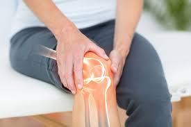 Eines der häufigsten krankheitsbilder bei knieschmerzen von radsportlern ist die chondropthia patellae, eine knorpelveränderung an der kniescheibenrückseite. Was Tun Bei Knieschmerzen Diese Therapien Konnen Helfen