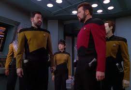 How To Read The Secret Language Of Starfleet Uniforms