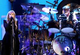 Pollstar Fleetwood Mac Gearing Up To Resume Tour After