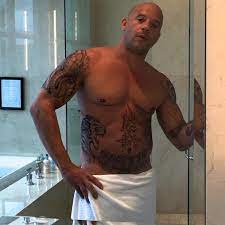 X 上的JCBFan69：「I'd have Rough, Wild and Steamy #ShowerSex with Vin Diesel!  I'd Suck His Dick, Eat His Ass and Let Him Creampie Me!  t.co8pH2kYV9P0」  X