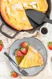 What does a Dutch baby taste like?
