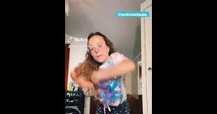 Meninas dancando 13 años.смотрите видео meninas dancando 13 años онлайн. Larissa Manoela De Short Curto Danca Funk Em Video Durante Quarentena Veja Purepeople