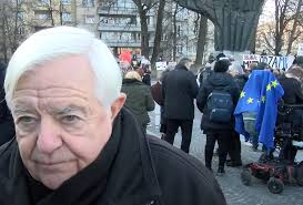 Video] Kučan bi razoroževal Ukrajince, enako kot je pred osamosvojitvijo in  napadom JLA razorožil Teritorialno obrambo | Nova24TV