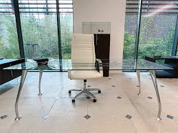 Zeta 1 Glass Top Executive Desk With